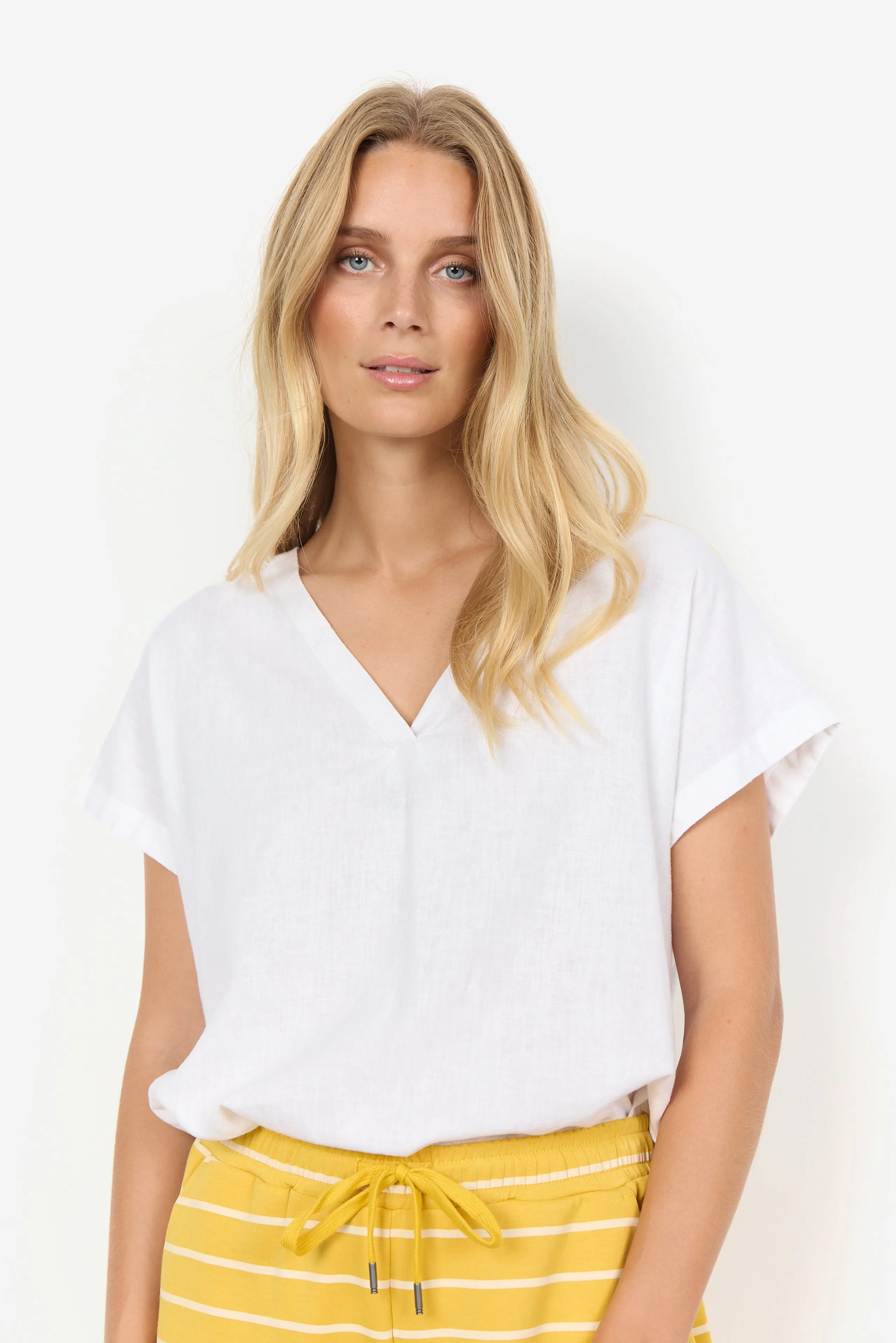 40609 White Shirt