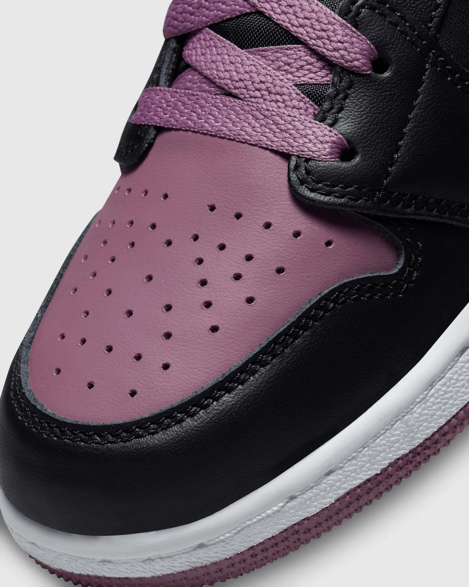 Air Jordan 1 Mid Sky Mauve GS