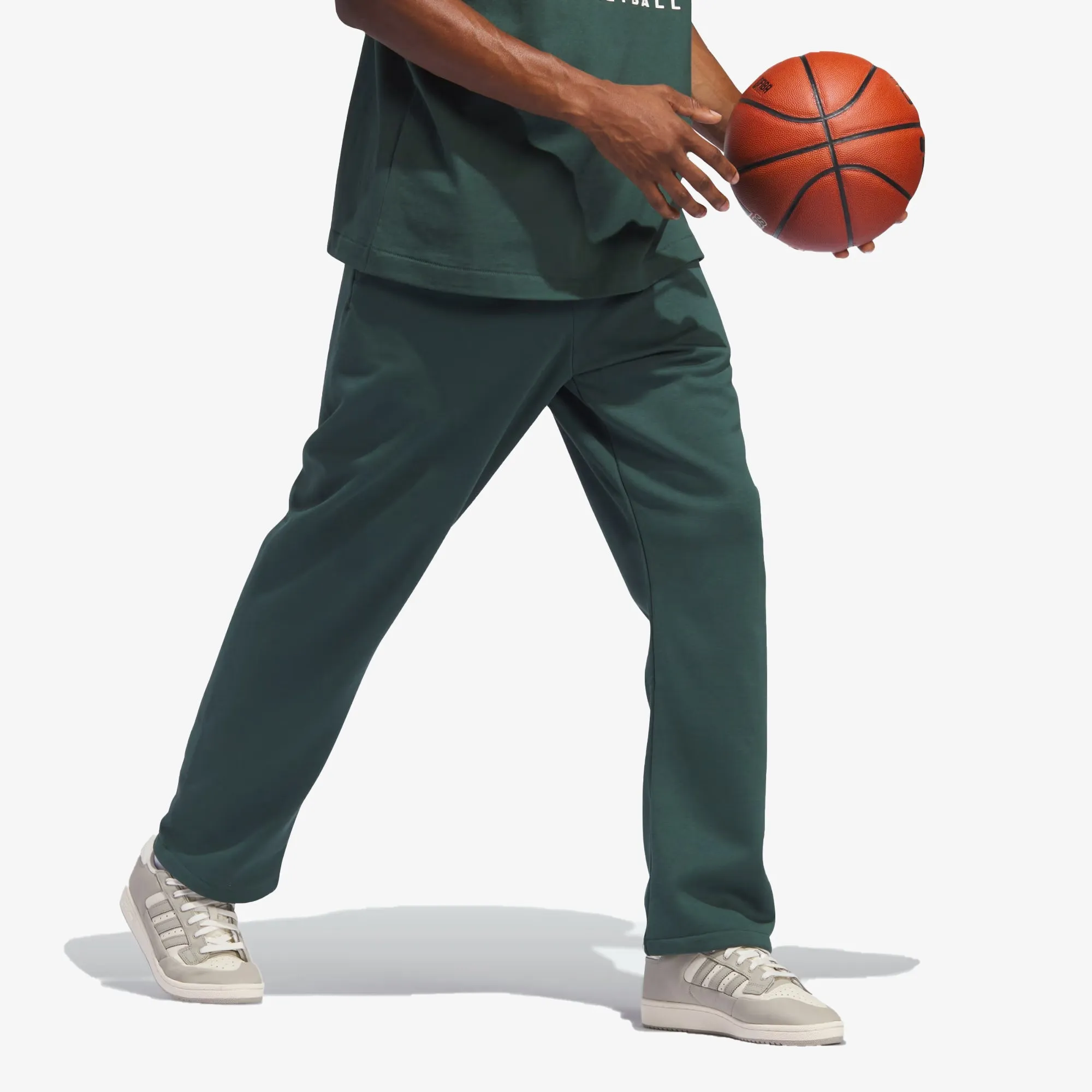 Basketball sweatpants in mineral green