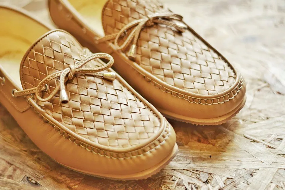 Classic Woven Loafer Beige - W821