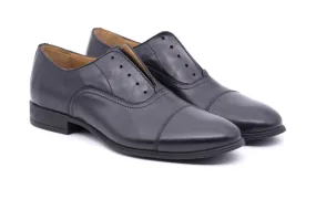 Google-friendly Oxford shoes.