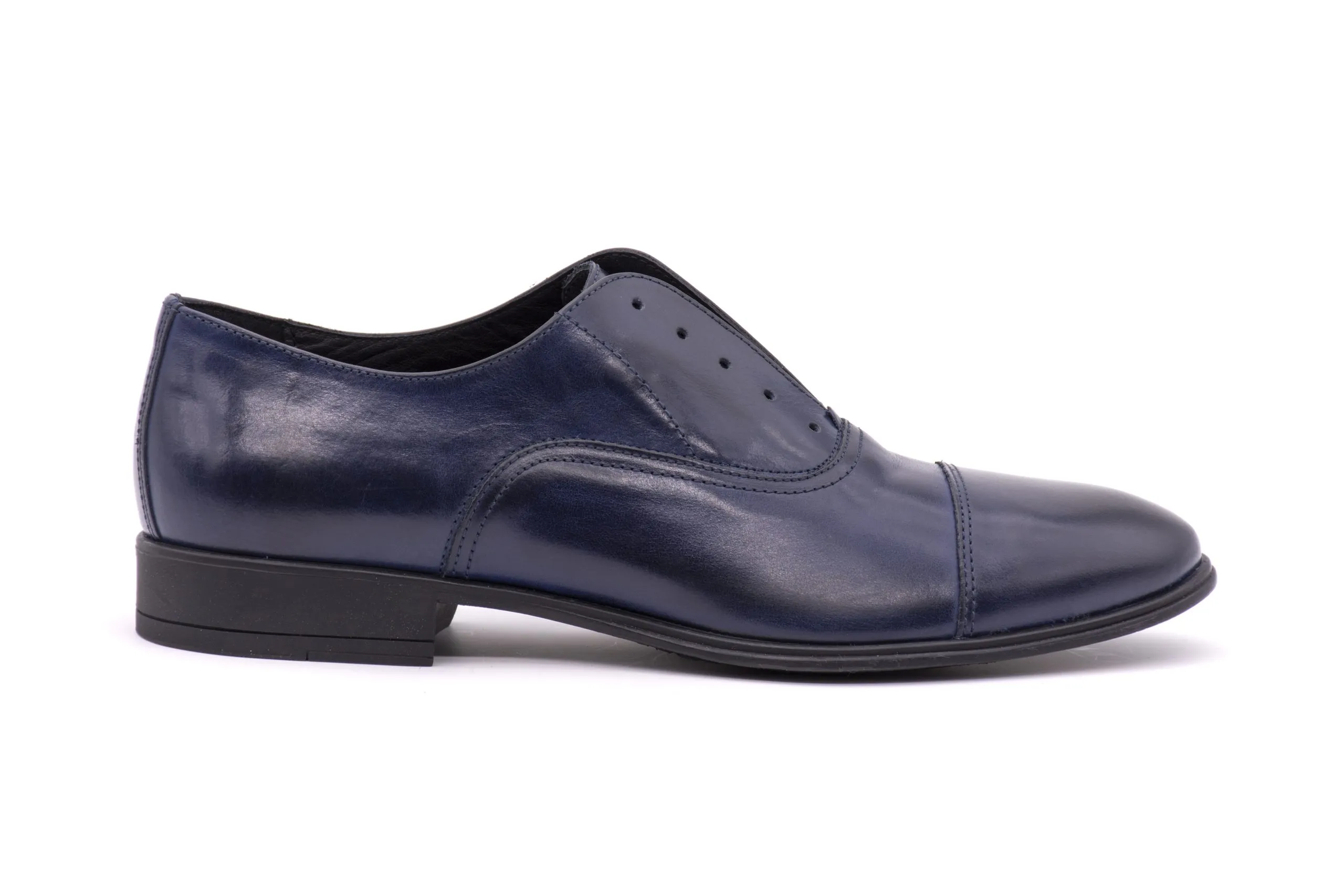 Google-friendly Oxford shoes.