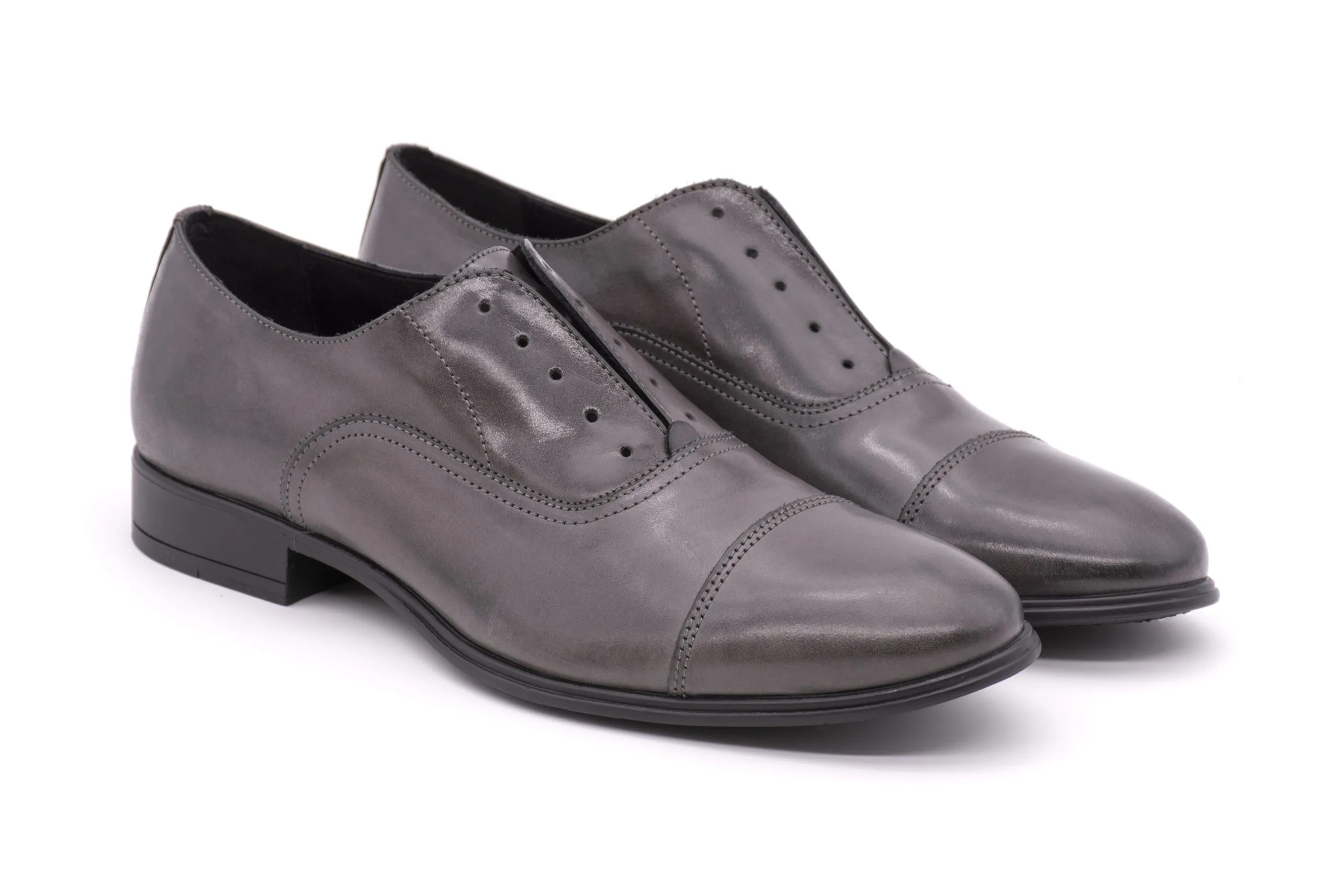 Google-friendly Oxford shoes.