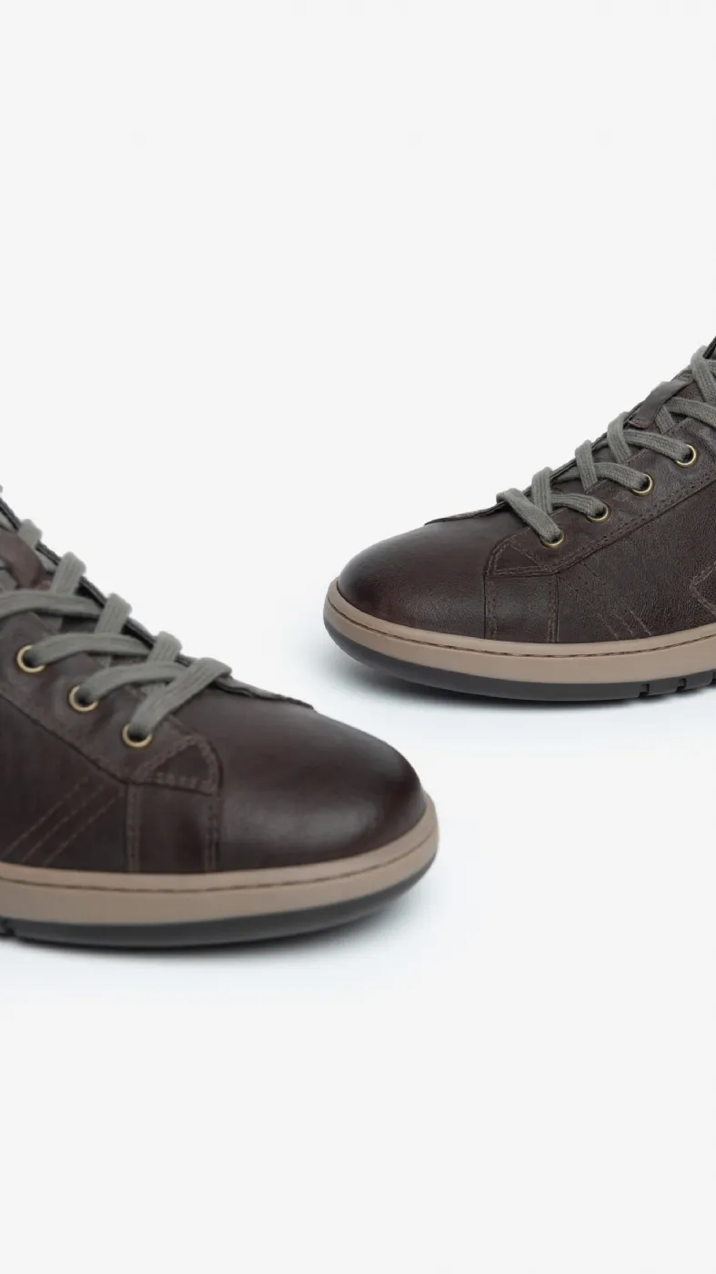 Men's Leather Sneakers: Nerogiardini Osaka T.Moro I303040U/300