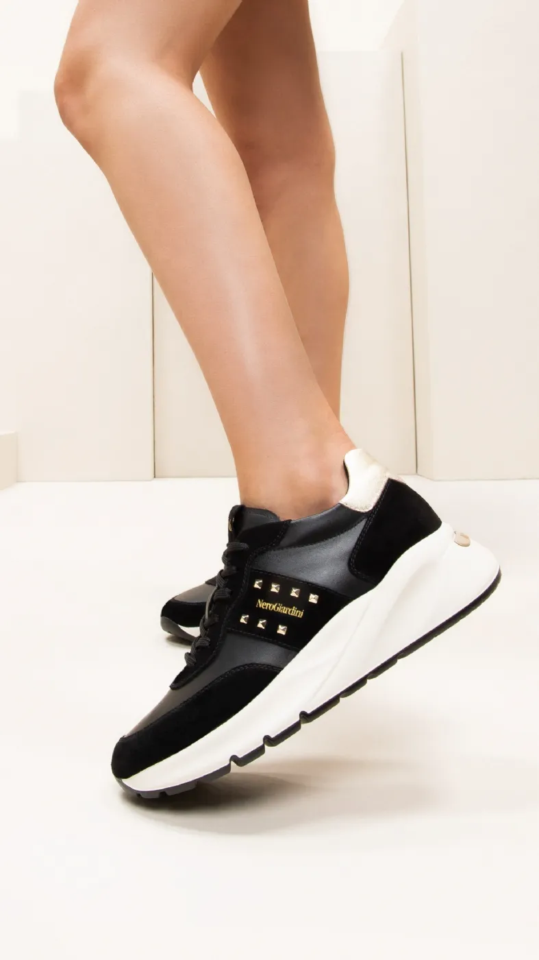 NEROGIARDINI black sneakers for women in suede, leather and fabric, code I308335D/100.