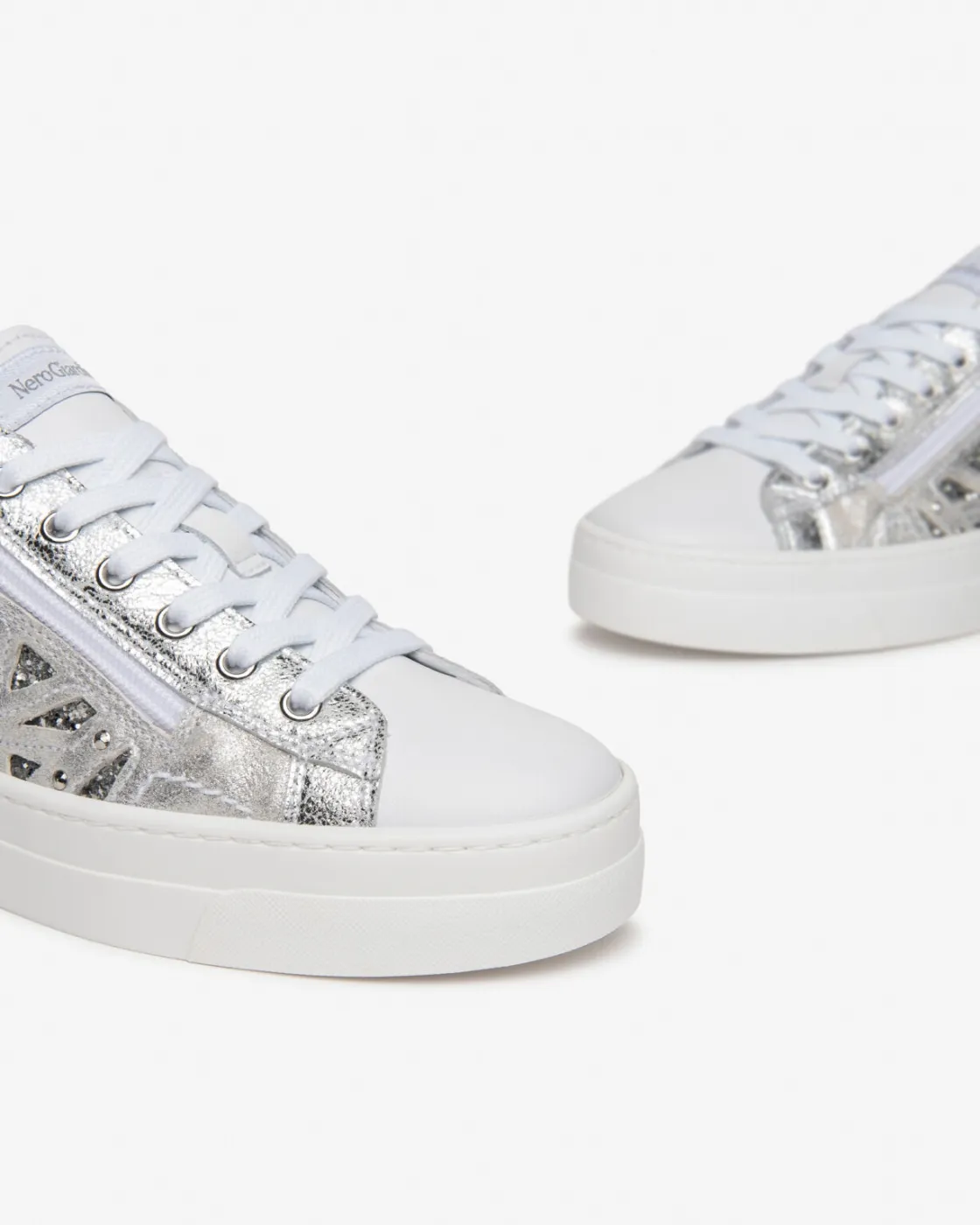 NEROGIARDINI White Sneakers with Zip and Laces - E409930D/707