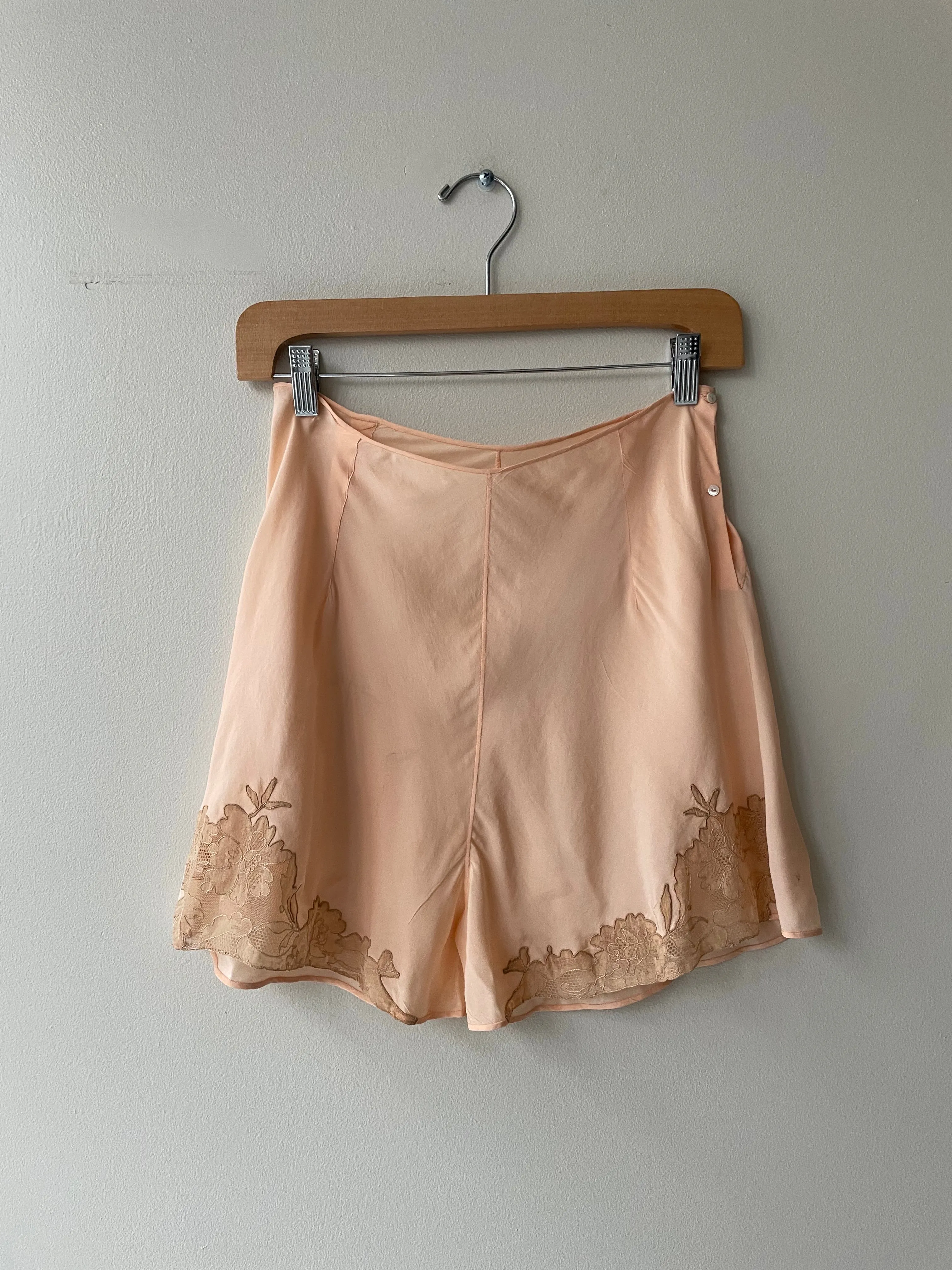 Result: Vintage Silk Tap Shorts from the 1920s