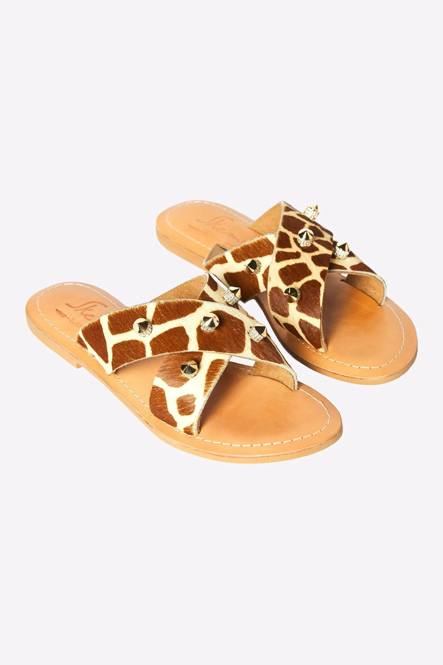 Savannah Slides: Top Selection for Effortless Style