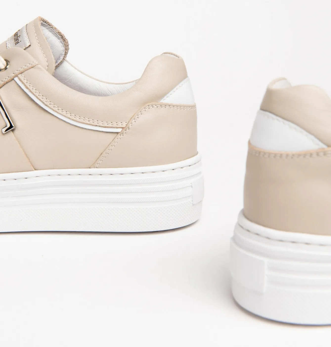 Sneakers NeroGiardini Ivory - E306522D/702