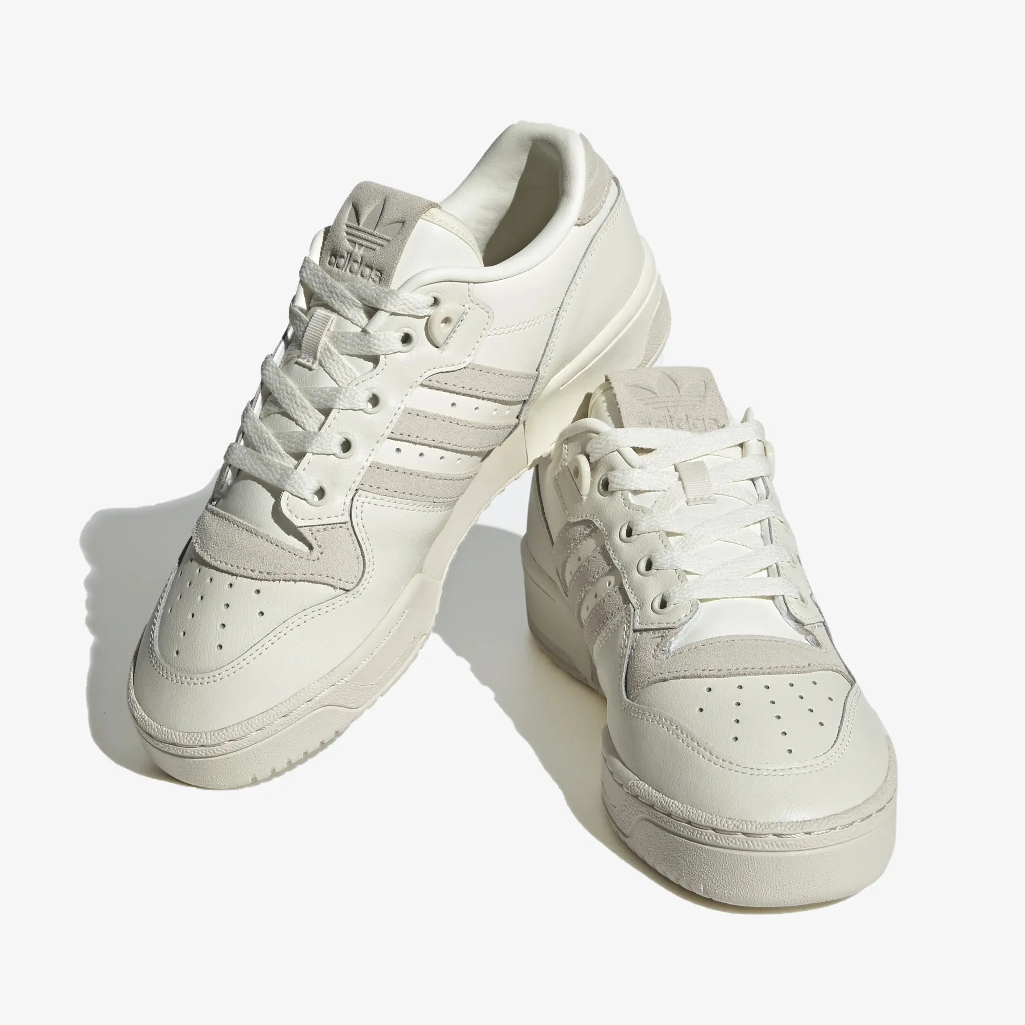 WMN's Rivalry Low sneaker - Off White/Aluminium