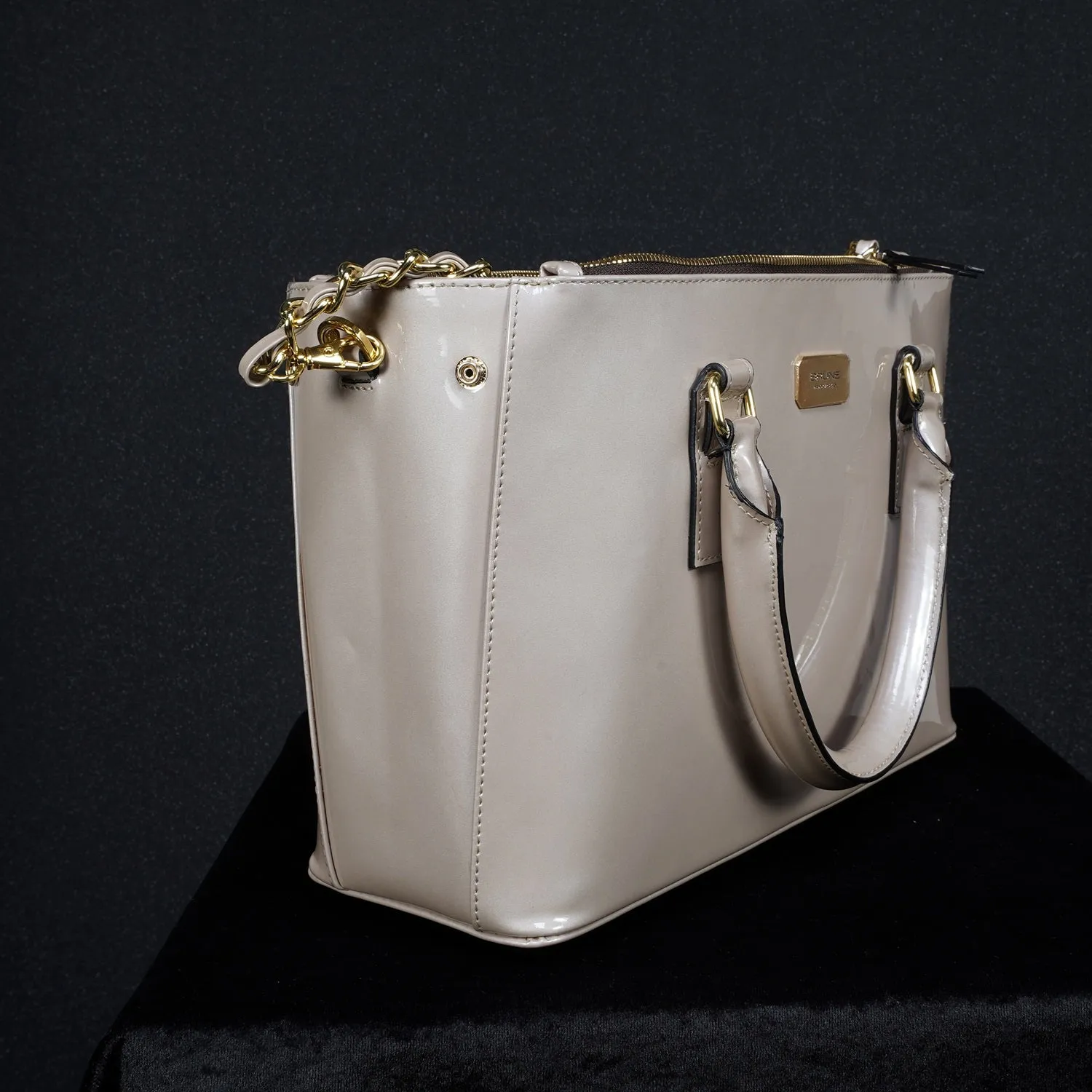 Women Fashion Tote Bag in Patent Beige Leather